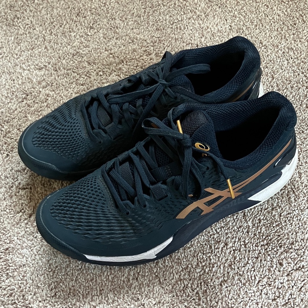 Women’s ASICS Tennis Shoes Navy White Gold Size 7 - Picture 4 of 5